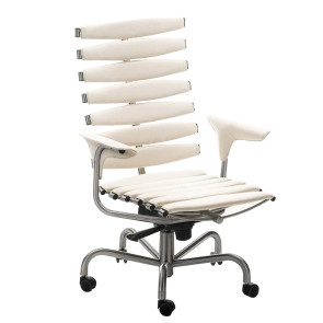 DS-2100 CHAIR WITH ARMRESTS